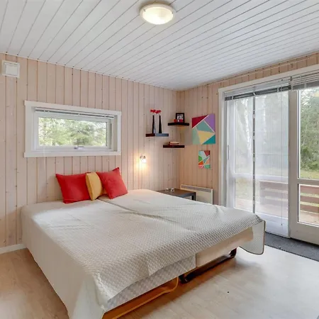 Jaarne - 800m From The Sea By Interhome Feriehus Neksø