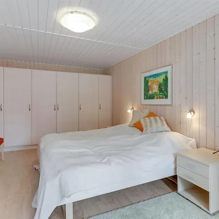 Feriehus Jaarne - 800m From The Sea By Interhome *